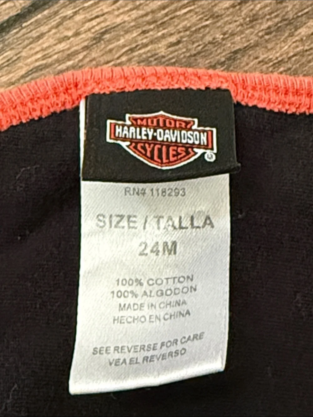 Harley-Davidson Black and Coral Baby Bib with Motorcycles Logo size 24M